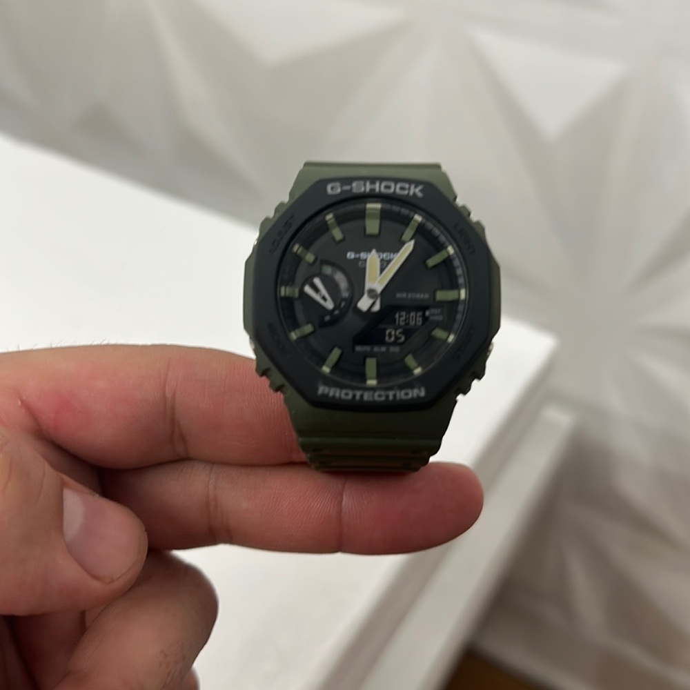 Casio Ga-2110Su Quartz Analog Watch